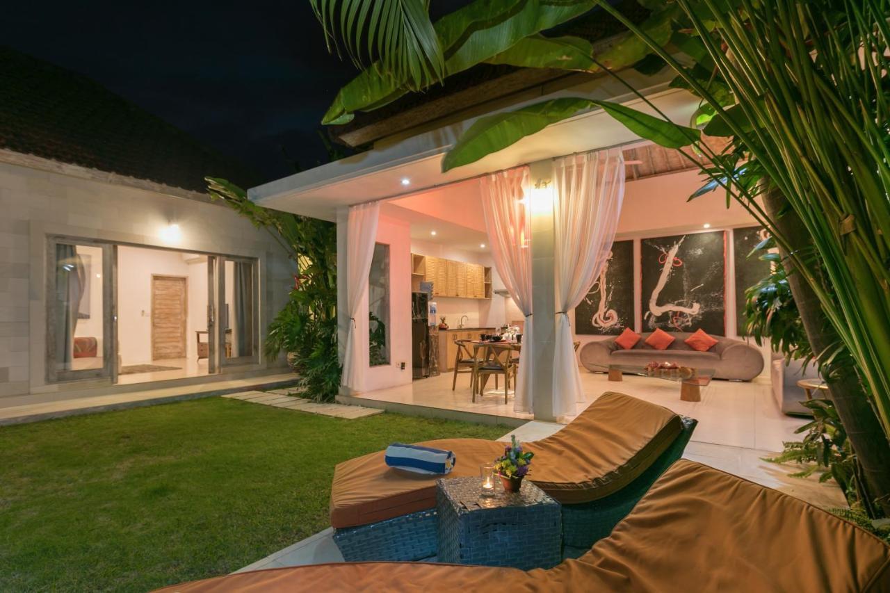 Villa Briana Seminyak By Villas R Us 外观 照片