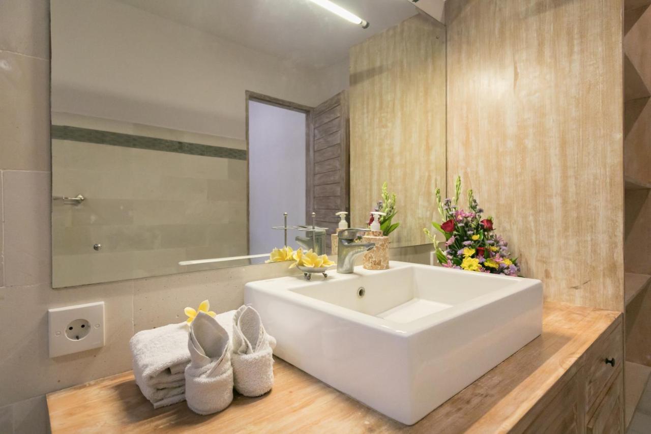 Villa Briana Seminyak By Villas R Us 外观 照片